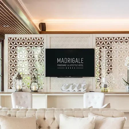 Madrigale Panoramic Lifestyle & Soulful 4* 科斯特曼诺