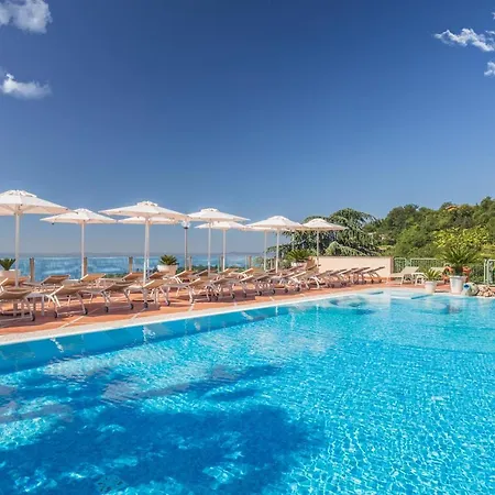 Hotel Madrigale Panoramic Lifestyle & Soulful 4*